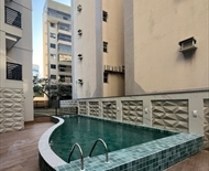 Apartamentos de 02 quartos  na Orla de Jardim Camburi.