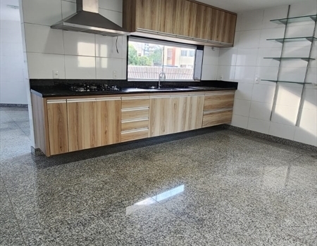 Lindo apartamento de 3 quartos com suite e closet em Jardim Camburi.  