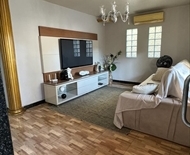 EXCELENTE CASA COM 03 QUARTOS EM JARDIM CAMBURI.