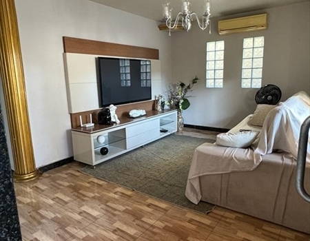 EXCELENTE CASA COM 03 QUARTOS EM JARDIM CAMBURI.
