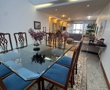 Apartamento 05 quartos, com 03 suítes, frente mar | Mata da Praia