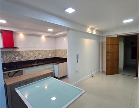 Apartamento Moderno e Reformado em Edifício Novo em Jardim Camburi