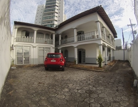 Casa Comercial 05 quartos
