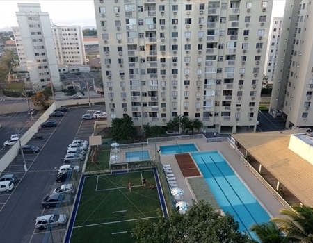 Apartamento em Condomínio Clube em Colina de Laranjeiras