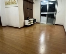 Amplo apartamento de 2 quartos com suíte em Jardim Camburi. 