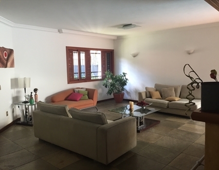 Casa - 3 Quartos 