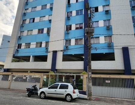 Apartamento semimobiliado  em Jardim Camburi, Vitória.