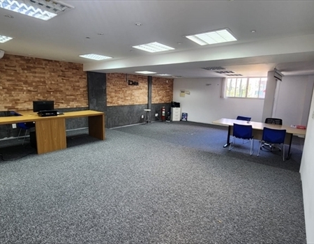 Conjunto de Salas para Locação – Barro Vermelho