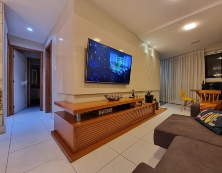 AMPLO APARTAMENTO SEMIMOBILIADO DE 03 QUARTOS EM JARDIM CAMBURI.